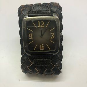 🎁 Hot New Guess Watch Unisex Tan Leather Braided